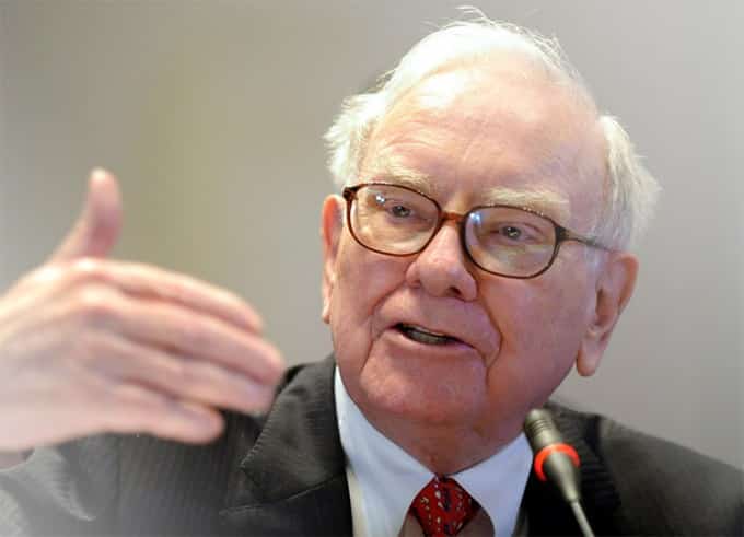 Warren Buffett CEO of the Berkshire Hathaway Inc.