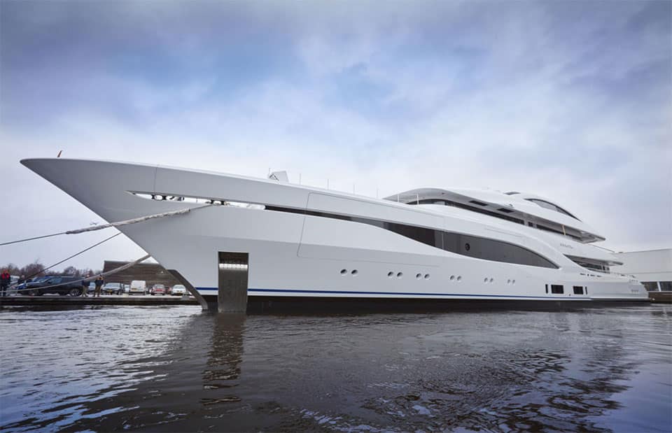 who builds the best yachts in the world