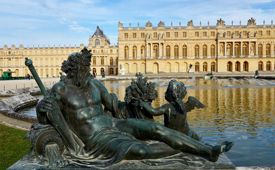 Discover The Sumptuous Palaces To Visit In France - CEOWORLD magazine