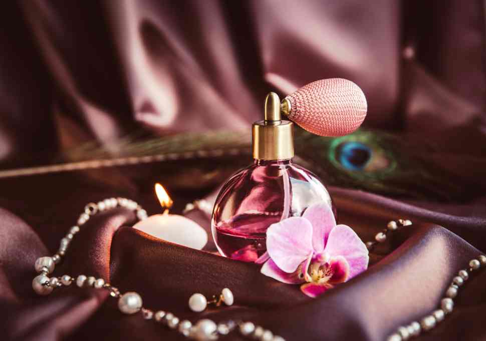 10 Best Chanel Perfumes of 2023 (Tested and Reviewed By Editors)
