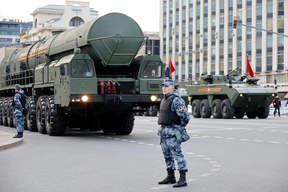 RS-24 Yars Topol-MR SS-29 SS-27 Mod 2 intercontinental ballistic missile